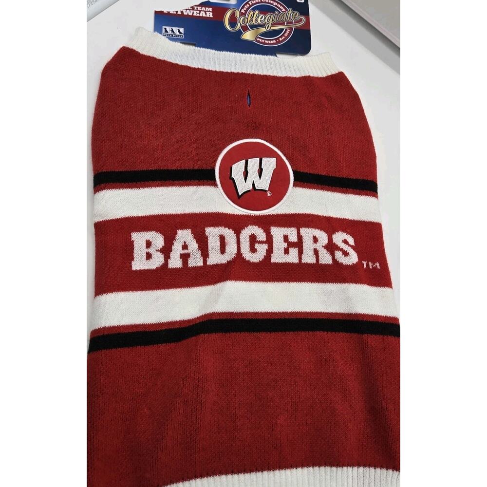 NCAA WISCONSIN BADGERS DOG SWEATER LARGE Licensed NEW! Red